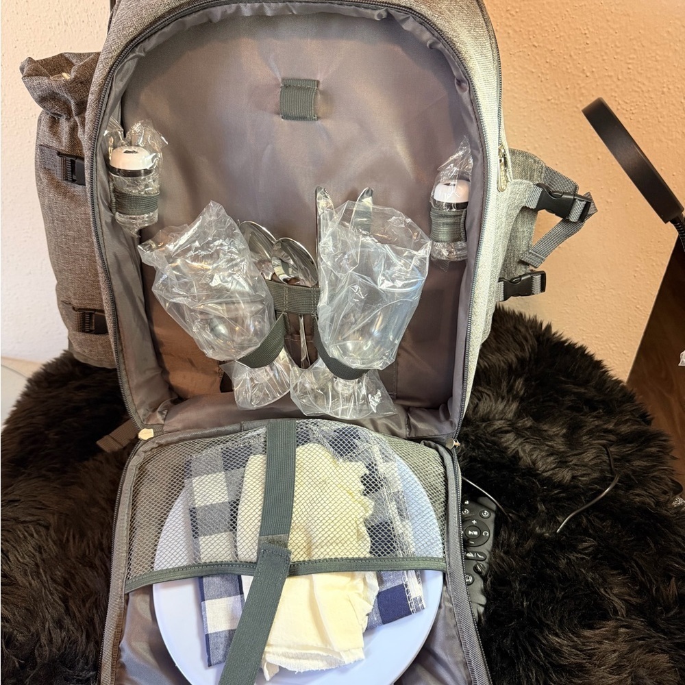 Gray and Brown picnick Backpack - Picture 9 of 11